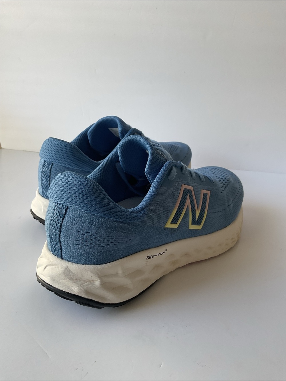 New Balance Fresh Foam X EVOZ v4 Women’s 9.5 Blue Pink Running Shoes - Picture 7 of 11